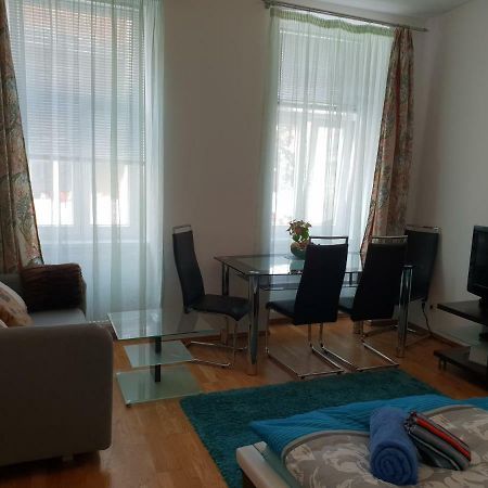 Ferienwohnung Nina Wien Exterior foto