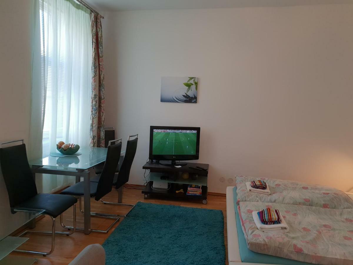 Ferienwohnung Nina Wien Exterior foto